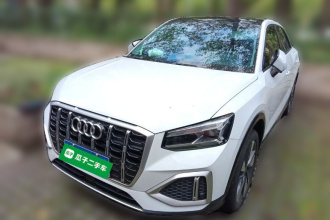 奥迪Q2L 2022款 35 TFSI 时尚致雅型