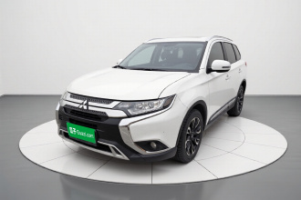 三菱 欧蓝德 2019款 2.0L 两驱畅享版 7座 国V