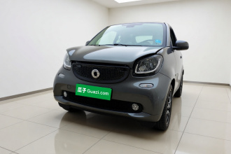 smart fortwo 2018款 0.9T 66千瓦耀钛度特别版 国V