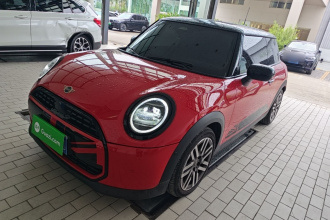 MINI 2025款 1.5T COOPER 经典派