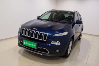 Jeep 自由光 2017款 2.4L 领先智能版