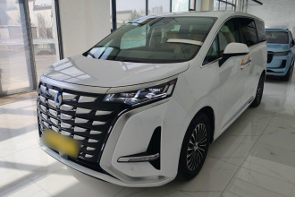 腾势D9 2022款 DM-i 970 四驱旗舰型