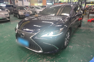 雷克萨斯ES 2020款 300h 卓越版