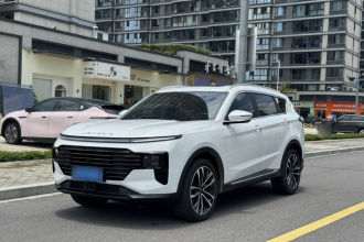 捷途X70 PLUS 2025款 1.5T 旗舰版 5座