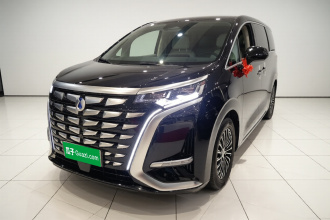 腾势D9 2024款 DM-i 980 四驱尊荣型