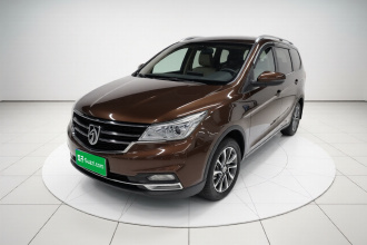 宝骏730 2017款 1.5T 手动时尚型 7座 国V