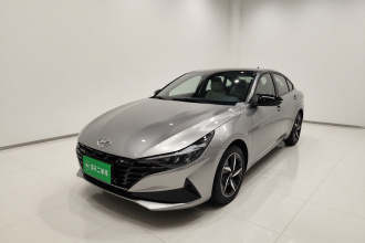 现代 伊兰特 2022款 1.5L CVT LUX尊贵版