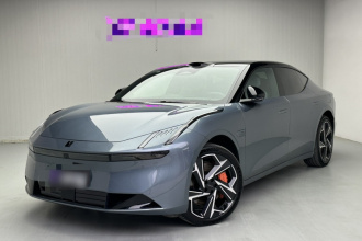 领克Z10 2024款 95kWh 702km四驱智驾Ultra