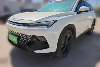 北京汽车 魔方 2022款 1.5T DCT铂金版