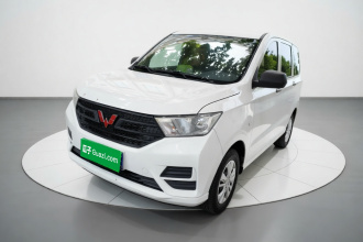 五菱汽车 五菱宏光 2021款 改款1.5L S基本型 电动助力LAR