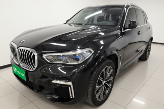 宝马X5 2022款 改款 xDrive 30Li 尊享型M运动套装