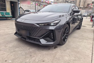 长安UNI-V 2023款 1.5T 尊贵型