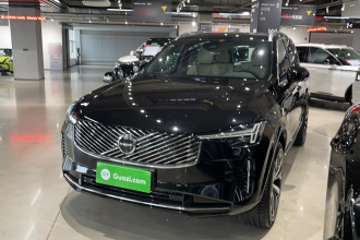 沃尔沃XC90 2025款 改款 B5 智逸豪华版 5座