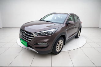 现代 途胜 2015款 1.6T 双离合两驱智能型
