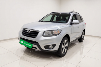 现代 胜达经典 2011款 2.4 舒适版 七座两驱