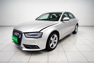 奥迪A4L 2015款 35 TFSI 自动标准型