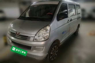 五菱汽车 五菱荣光 2014款 1.2L S 基本型