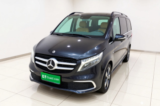 奔驰V级 2022款 V 260 L 长轴距尊贵版