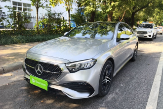 奔驰E级(进口) 2025款 改款 E 260 运动版