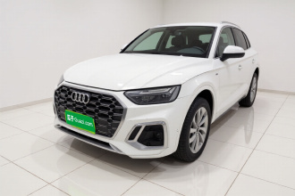 奥迪Q5L 2022款 改款 40T 豪华动感型