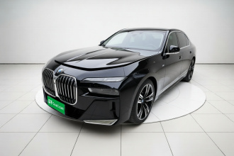 宝马7系 2023款 740Li 领先型 M运动套装