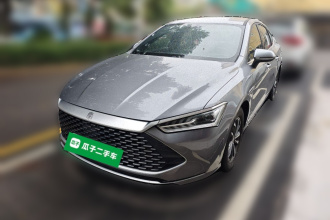 比亚迪 秦PLUS 2024款 荣耀版 DM-i 55KM领先型