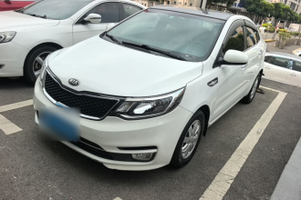 起亚K2 2015款 三厢 1.4L MT GLS