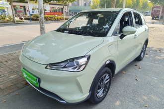哪吒汽车 哪吒V 2022款 潮 300 Lite 磷酸铁锂