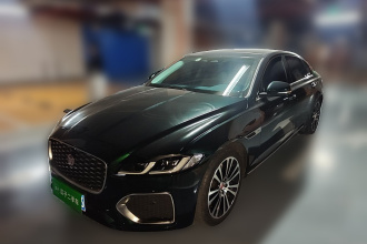 捷豹XFL 2022款 XFL 2.0T P250 两驱尊享豪华版