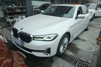 宝马5系 2022款 改款 525Li 豪华套装