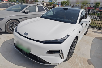 吉利银河 银河星耀8 2025款 130km EM-P 星舰版