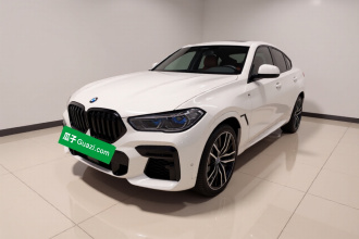 宝马X6 2022款 改款二 xDrive40i 尊享型 M运动套装