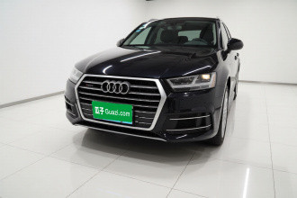 奥迪Q7 2019款 45 TFSI 舒适型