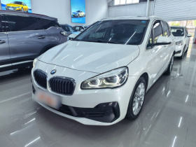 宝马2系旅行车 2018款 218i 领先型