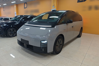 理想汽车 理想MEGA 2024款 Ultra