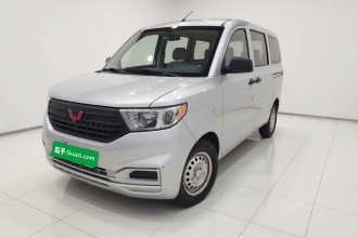 五菱汽车 五菱宏光V 2021款 1.5L劲取版LAR