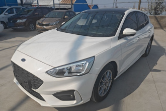 福特 福克斯 2020款 两厢 EcoBoost 180 自动锋潮型