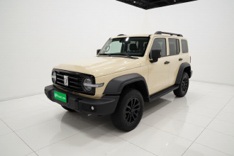 坦克300 2025款 2.0T 汽油挑战者