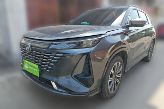 长安CS75 PLUS 2023款 第三代 1.5T 自动尊贵型