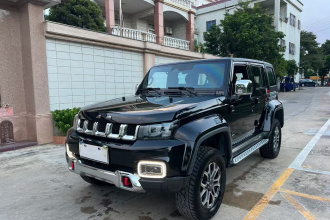 北京BJ40 2023款 2.0T 自动四驱城市猎人版至尊型