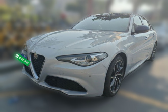 阿尔法·罗密欧 Giulia朱丽叶 2021款 2.0T 280HP 豪华版