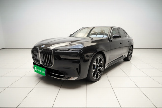 宝马7系 2023款 735Li 豪华套装