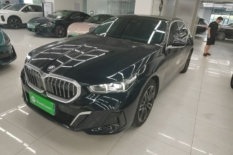 宝马5系 2024款 530Li 领先型 M运动套装
