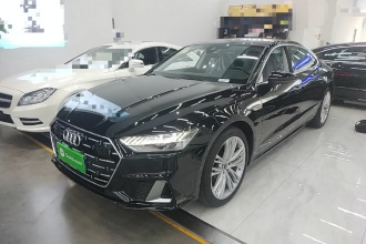 奥迪A7L 2025款 45 TFSI quattro 奢享型