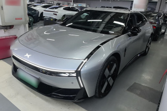 小鹏P7 2025款 750 四驱高性能 Ultra