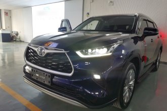 丰田 汉兰达 2022款 双擎 2.5L 四驱尊贵版 7座
