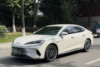 比亚迪 海豹07 DM-i 2025款 DM-i 1.5L 125km 精英型