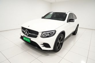奔驰GLC轿跑 2019款 GLC 200 4MATIC 轿跑SUV