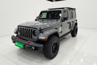 Jeep 牧马人 2022款 2.0T 高地四门版
