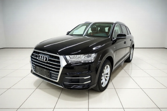 奥迪Q7 2019款 45 TFSI 舒适型